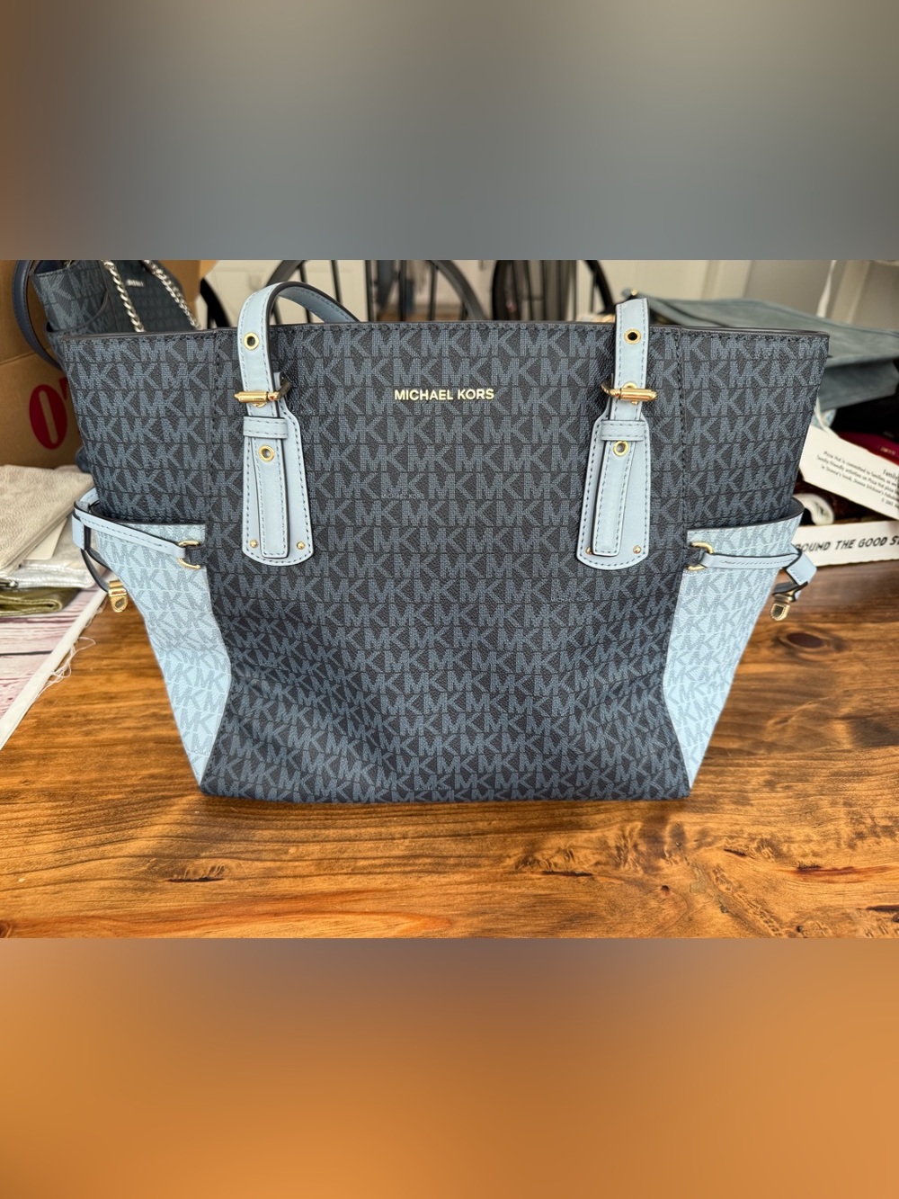 Michael Kors  Logo Tote Bag